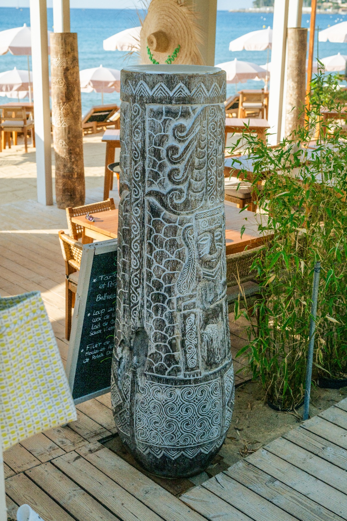 Sculpture décorative sur la terrasse